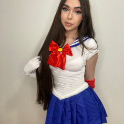 Rose, 28