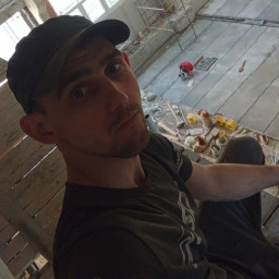 Viktor, 31