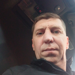 Denis, 42