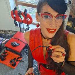 MISTRESS JULIA, 35