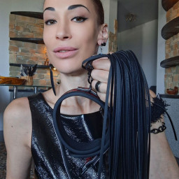 MISTRESS JULIA, 35