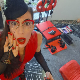 MISTRESS JULIA, 35