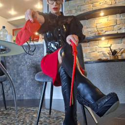MISTRESS JULIA, 35