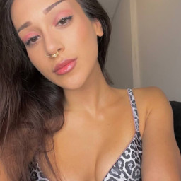 Lorisa, 25