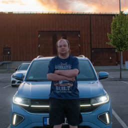 Василий, 32