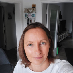 Doreen, 30