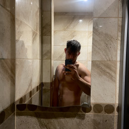 Makss, 27