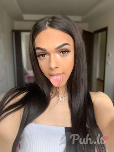 Приветик,  я Анита 🐈⬛✨ Нежная снаружи и дерзкая внутри 😏 Люблю флирт,  фантазии и…