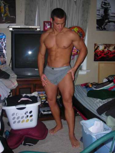 jonas (32 years) (Photo!) offer escort, massage or other services (#953811)